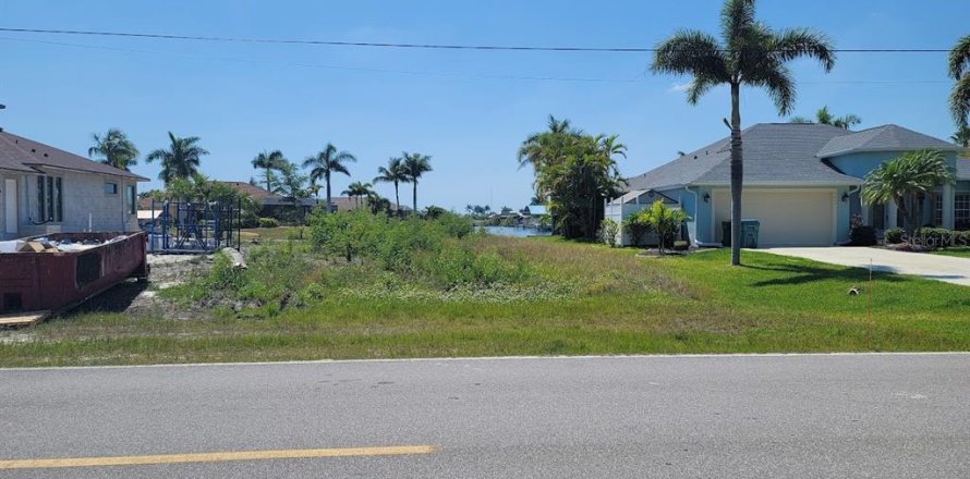 Terrain à Port Charlotte, Floride № 1133219