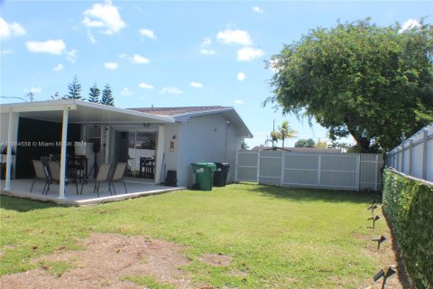 Villa ou maison à vendre à Miami, Floride: 3 chambres, 103.12 m2 № 1377155 - photo 26