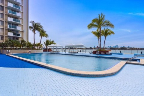 Condominio en venta en Miami Beach, Florida, 1 dormitorio, 53.7 m2 № 1294526 - foto 12