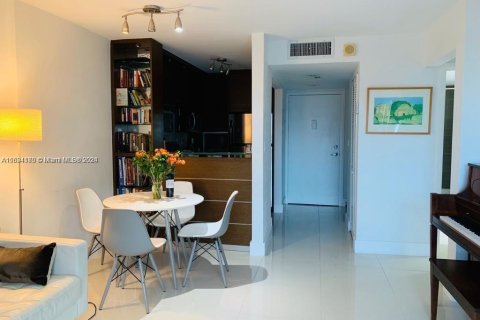 Copropriété à vendre à Miami Beach, Floride: 1 chambre, 53.7 m2 № 1294526 - photo 3