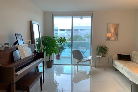 Copropriété à vendre à Miami Beach, Floride: 1 chambre, 53.7 m2 № 1294526 - photo 2