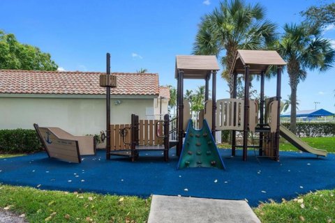 Casa en venta en Lake Worth, Florida, 3 dormitorios, 168.52 m2 № 1227583 - foto 12