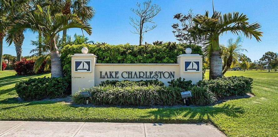 Villa ou maison à Lake Worth, Floride 3 chambres, 168.52 m2 № 1227583