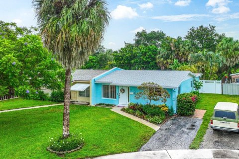 Townhouse in North Palm Beach, Florida 2 bedrooms, 103.96 sq.m. № 1227585 - photo 25