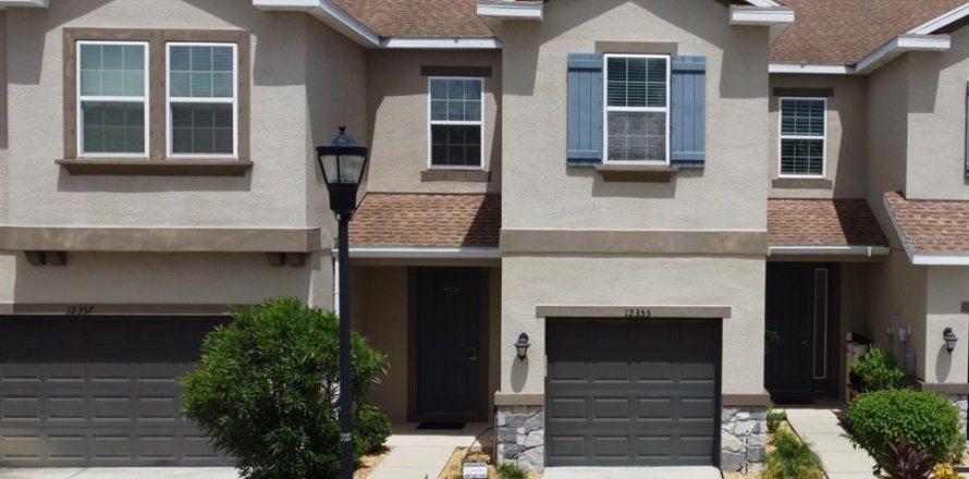 Townhouse in Tampa, Florida 3 bedrooms, 168.71 sq.m. № 1361647