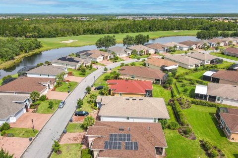 Villa ou maison à vendre à Kissimmee, Floride: 2 chambres, 158.4 m2 № 1361613 - photo 3