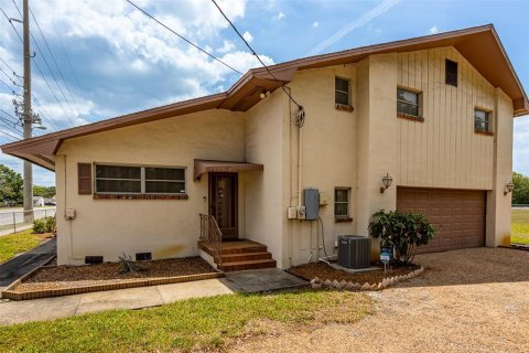 Villa ou maison à vendre à Tampa, Floride: 3 chambres, 202.62 m2 № 1300401 - photo 7