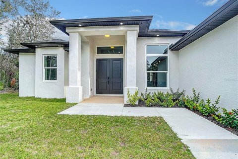 Villa ou maison à vendre à North Port, Floride: 3 chambres, 178.65 m2 № 977477 - photo 2