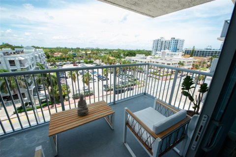 Condo in Miami Beach, Florida, 2 bedrooms  № 1269383 - photo 25