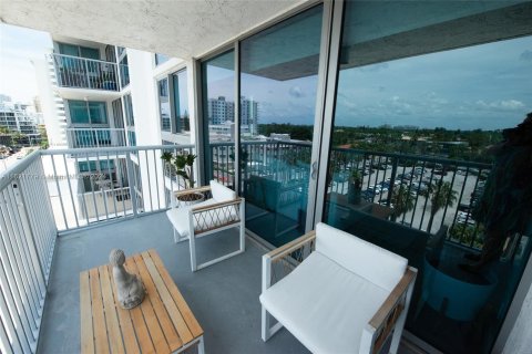 Condo in Miami Beach, Florida, 2 bedrooms  № 1269383 - photo 26