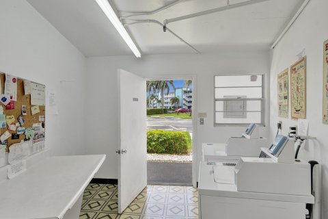 Copropriété à vendre à Boca Raton, Floride: 2 chambres, 79.99 m2 № 1162996 - photo 4