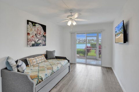 Copropriété à vendre à Boca Raton, Floride: 2 chambres, 79.99 m2 № 1162996 - photo 13