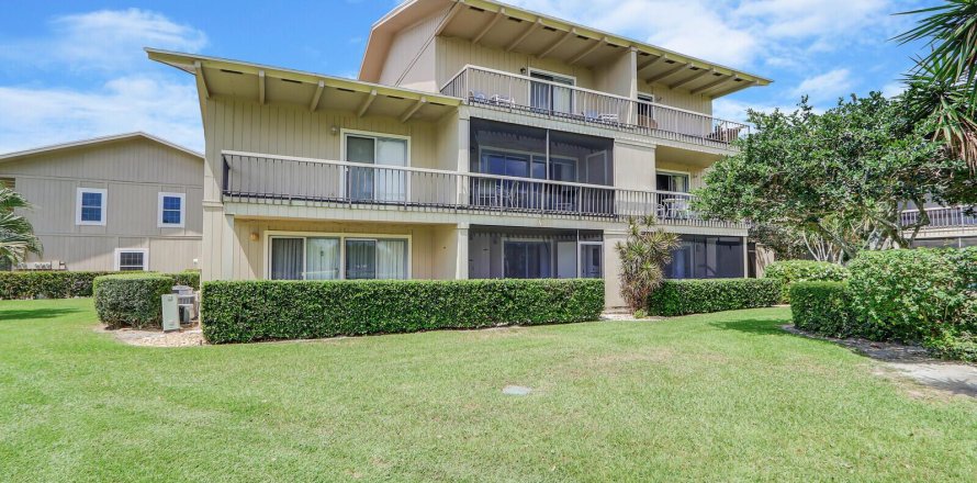 Condo in Tequesta, Florida, 2 bedrooms  № 1162906