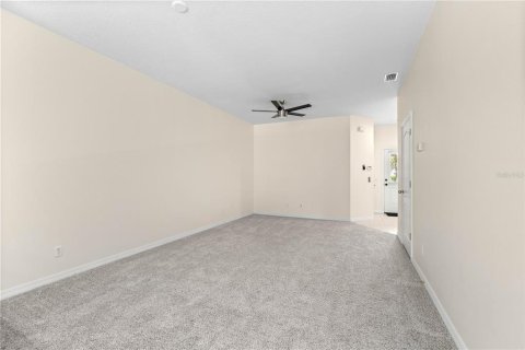 Townhouse in North Port, Florida 2 bedrooms, 117.8 sq.m. № 1109617 - photo 4