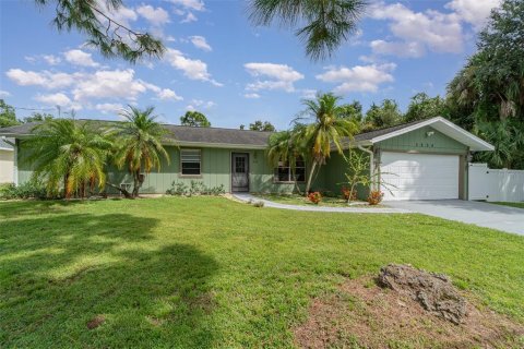 Villa ou maison à vendre à North Port, Floride: 4 chambres, 153.1 m2 № 1360154 - photo 3