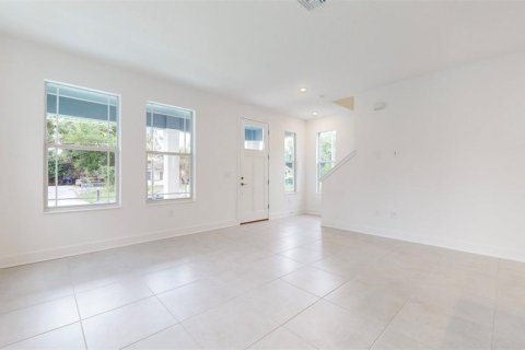 Villa ou maison à louer à Tampa, Floride: 3 chambres, 150.5 m2 № 1354805 - photo 4