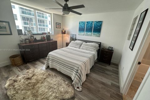 Condominio en venta en Miami Beach, Florida, 1 dormitorio, 62.8 m2 № 1237855 - foto 10