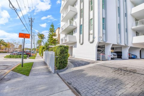 Condominio en venta en Miami Beach, Florida, 1 dormitorio, 83.61 m2 № 1272046 - foto 23