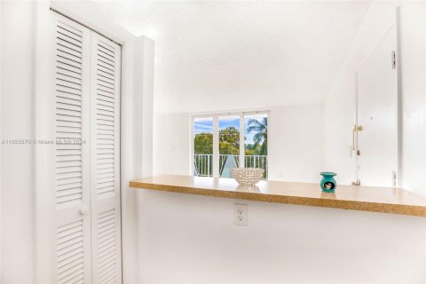 Condominio en venta en Miami Beach, Florida, 1 dormitorio, 83.61 m2 № 1272046 - foto 7