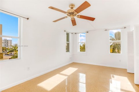 Condominio en venta en Miami Beach, Florida, 1 dormitorio, 83.61 m2 № 1272046 - foto 16