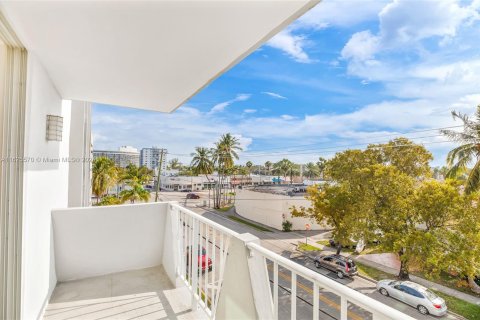 Condominio en venta en Miami Beach, Florida, 1 dormitorio, 83.61 m2 № 1272046 - foto 13