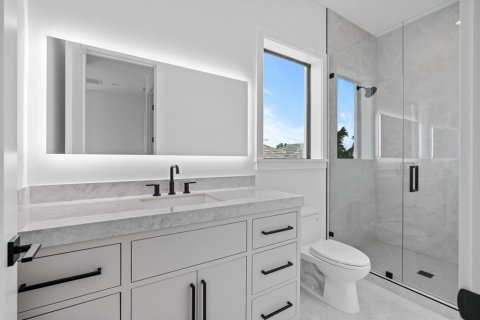 Casa en venta en Riviera Beach, Florida, 6 dormitorios, 605.72 m2 № 678827 - foto 18