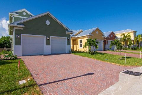 Villa ou maison à vendre à Vero Beach, Floride: 3 chambres, 220.92 m2 № 678826 - photo 2