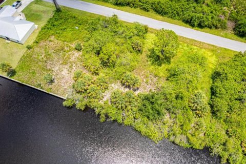 Terreno en venta en Port Charlotte, Florida № 891124 - foto 9