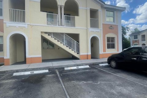 Condominio en venta en Homestead, Florida, 3 dormitorios, 99.96 m2 № 888557 - foto 2