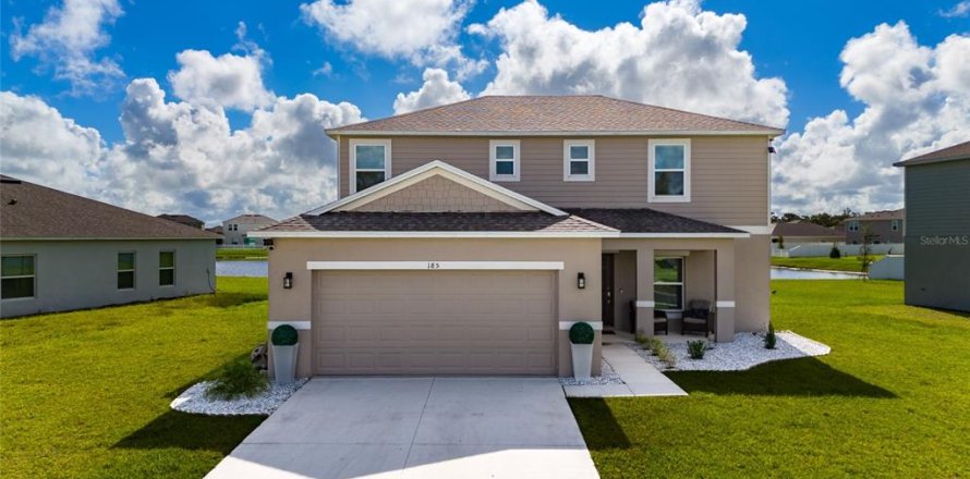 Villa ou maison à Kissimmee, Floride 4 chambres, 201.41 m2 № 1379824