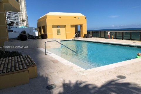 Copropriété à vendre à Sunny Isles Beach, Floride: 2 chambres, 124.67 m2 № 1309596 - photo 6