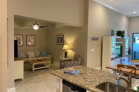 Condo in Lakewood Ranch, Florida, 2 bedrooms  № 230506 - photo 7