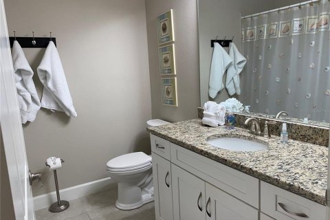 Condo in Lakewood Ranch, Florida, 2 bedrooms  № 230506 - photo 22