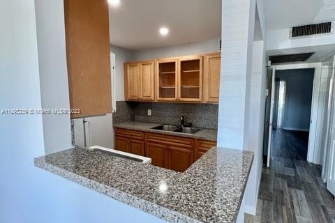 Condominio en venta en Pembroke Pines, Florida, 1 dormitorio, 75.34 m2 № 880393 - foto 6