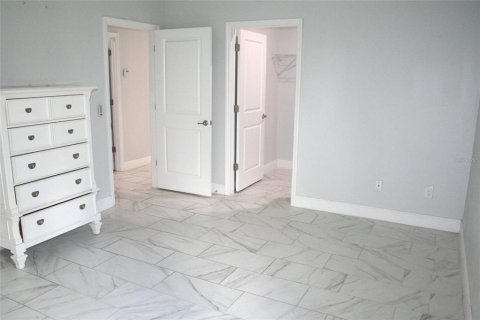 Villa ou maison à vendre à Deltona, Floride: 4 chambres, 152.27 m2 № 1342819 - photo 16