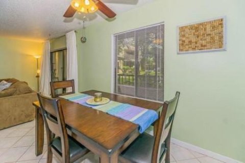 Copropriété à vendre à Jupiter, Floride: 2 chambres, 102.19 m2 № 1151655 - photo 2