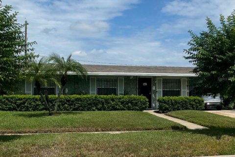 Villa ou maison à vendre à Orlando, Floride: 3 chambres, 161.65 m2 № 1387144 - photo 1