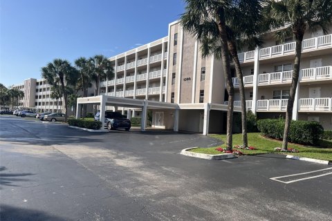 Condominio en venta en Coral Springs, Florida, 2 dormitorios, 91.97 m2 № 951605 - foto 1