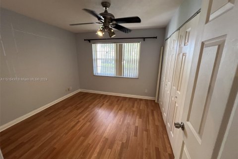 Condominio en venta en Coral Springs, Florida, 2 dormitorios, 91.97 m2 № 951605 - foto 13