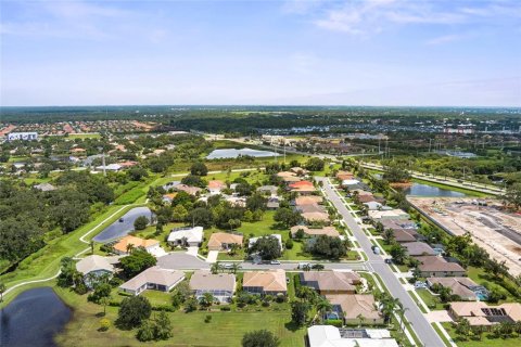 House in Venice, Florida 3 bedrooms, 207.36 sq.m. № 1343457 - photo 15