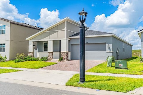 Villa ou maison à vendre à Kissimmee, Floride: 4 chambres, 189.71 m2 № 1343424 - photo 3