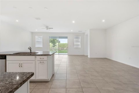 Villa ou maison à vendre à Kissimmee, Floride: 4 chambres, 189.71 m2 № 1343424 - photo 6