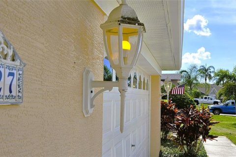 Casa en venta en New Port Richey, Florida, 3 dormitorios, 189.71 m2 № 1278883 - foto 12