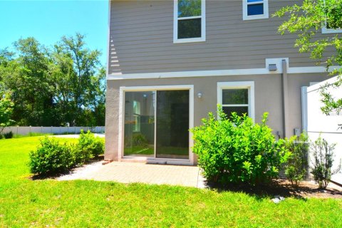 Townhouse in Wesley Chapel, Florida 3 bedrooms, 157.66 sq.m. № 1111595 - photo 17