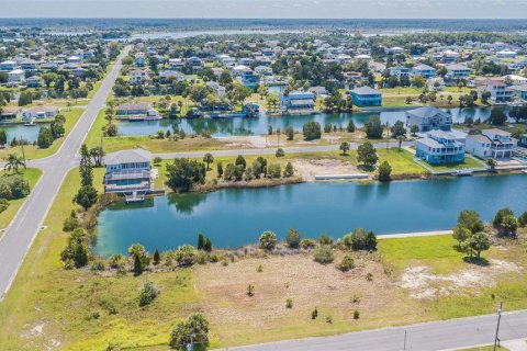 Terreno en venta en Hernando Beach, Florida № 1301180 - foto 11