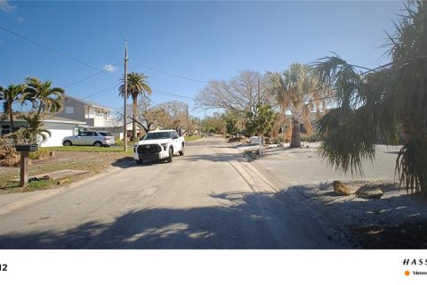 Terreno en venta en Saint Petersburg, Florida № 1427613 - foto 9