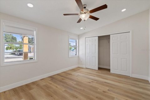 Casa en venta en Tampa, Florida, 3 dormitorios, 121.98 m2 № 1392541 - foto 11