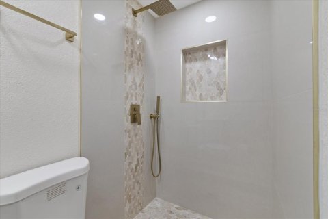 Casa en venta en Tampa, Florida, 3 dormitorios, 121.98 m2 № 1392541 - foto 13