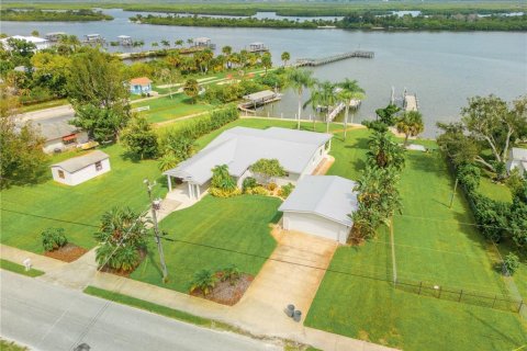 Casa en venta en Edgewater, Florida, 3 dormitorios, 183.39 m2 № 1392592 - foto 2