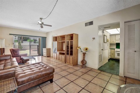 Condo in Fort Lauderdale, Florida, 1 bedroom  № 1291952 - photo 25